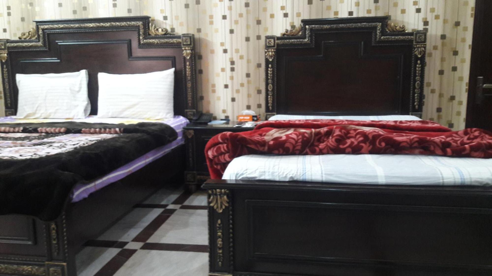 Patel Residency Guest House カラチ エクステリア 写真
