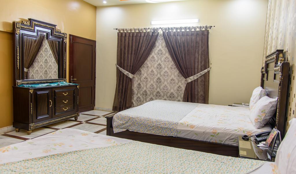 Patel Residency Guest House カラチ エクステリア 写真